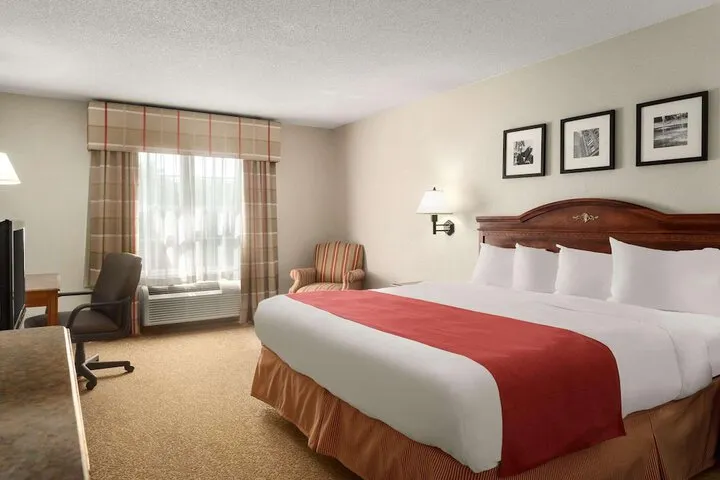 Room 4 of 13