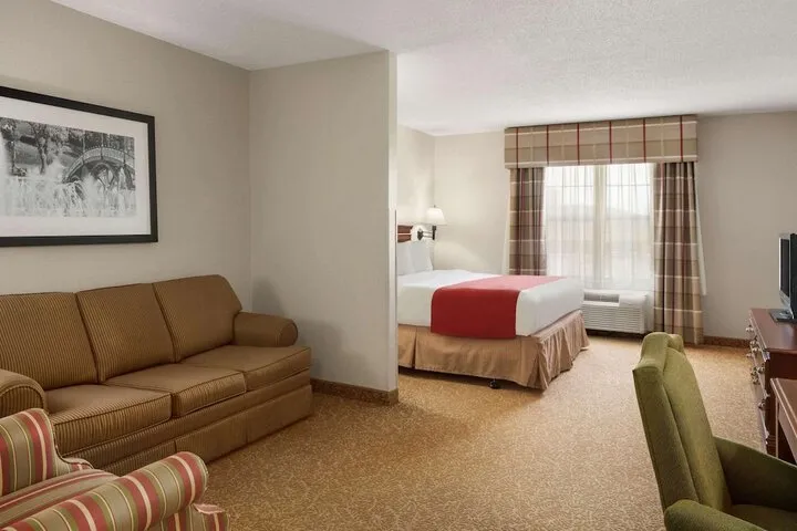 Room 5 of 13