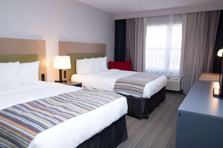 Room 4 of 20