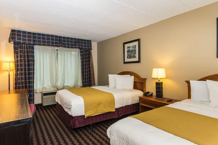 Room 5 of 28