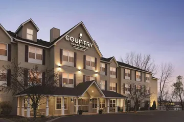 Country Inn & Suites by Radisson Forest Lake, MN
