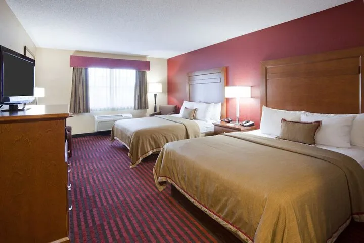 Room 5 of 27