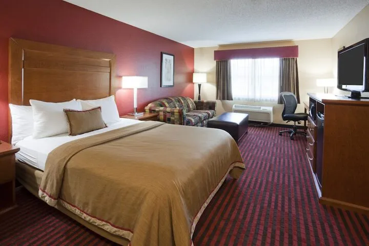Room 4 of 27