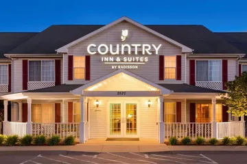 Country Inn & Suites by Radisson Nevada, MO