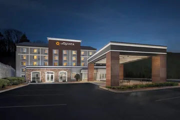 La Quinta Inn & Suites by Wyndham Downtown Asheville