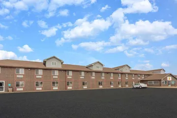 Super 8 by Wyndham Missouri Valley
