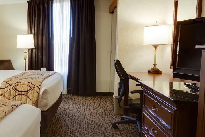 Room 5 of 21