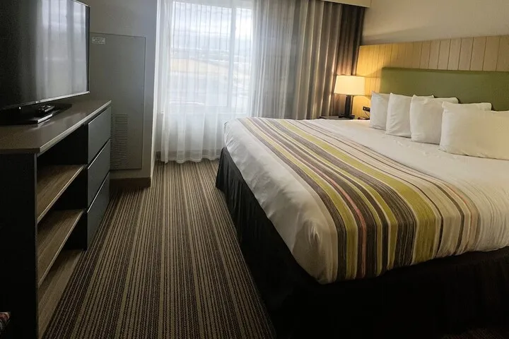 Room 5 of 48