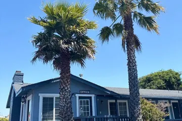 Monterey Fireplace Inn