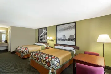 Super 8 by Wyndham Pearl / Jackson Airport
