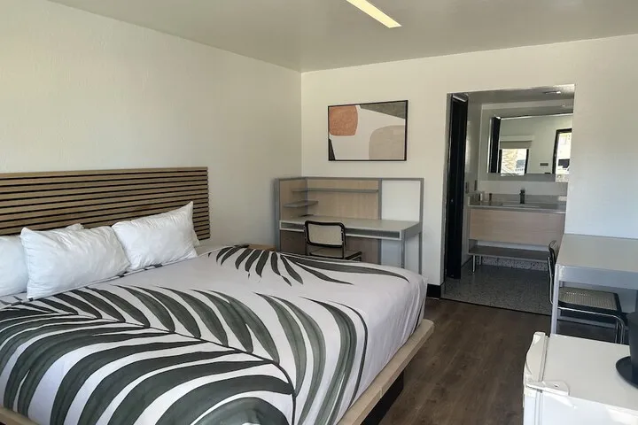 Room 3 of 31