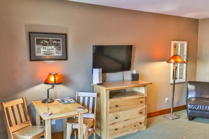 Room 4 of 54