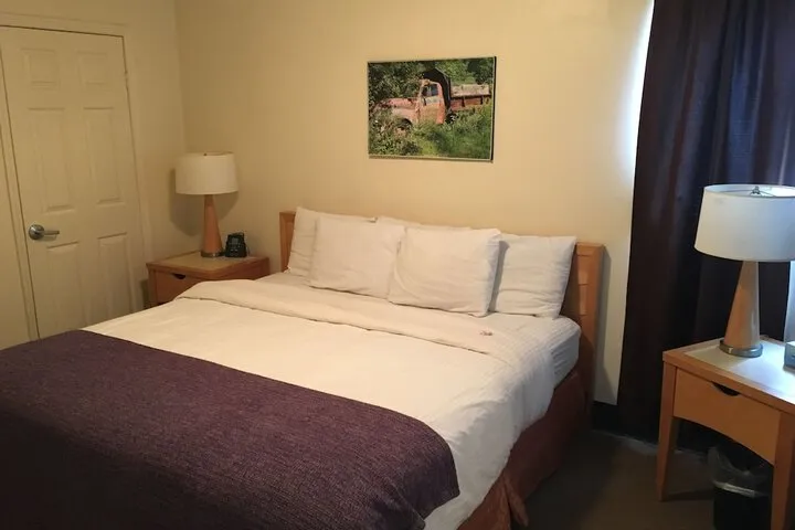 Room 3 of 21