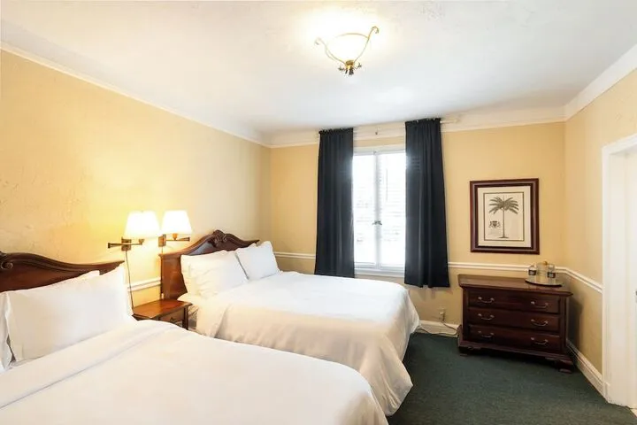 Room 4 of 49