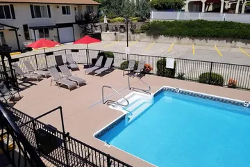 Osoyoos Lakeview Inn & Suites