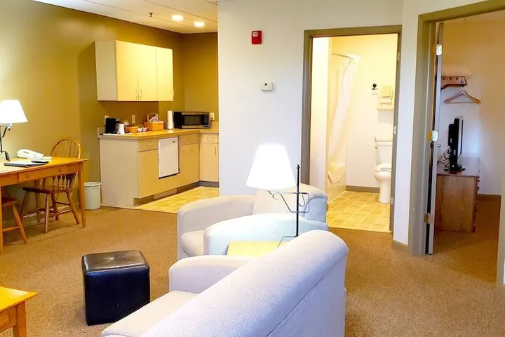 Room 5 of 85