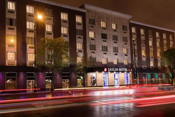 Jaslin Hotel