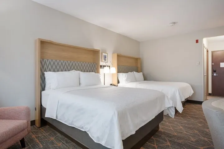 Room 4 of 49