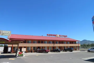Royal Crest Motel