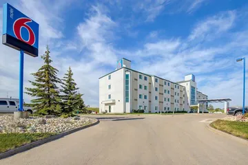 Motel 6 Grande Prairie AB