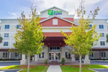 Holiday Inn Express & Suites Palm Bay by IHG