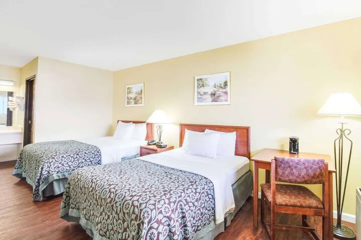 Room 4 of 13