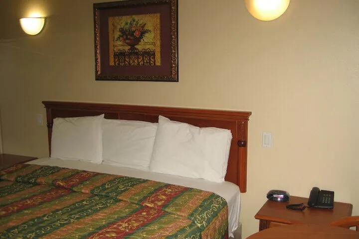 Room 5 of 34