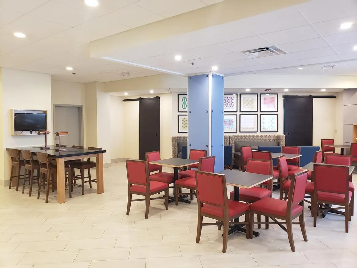 Breakfast Area 4 of 9