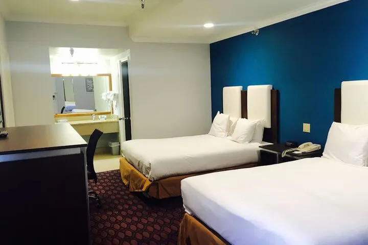 Room 4 of 37