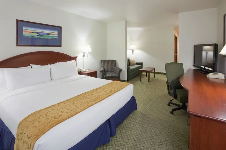 Room 3 of 30