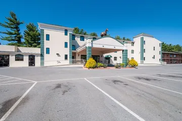 Rodeway Inn & Suites Charles Town