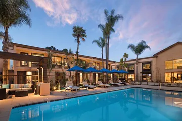 The Cove Hotel Long Beach