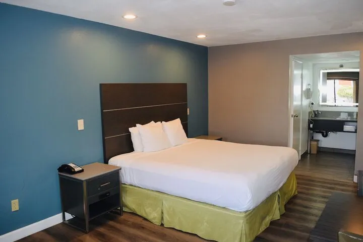 Room 3 of 22