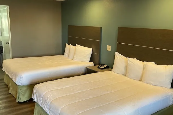 Room 5 of 22