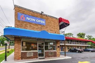 Motel 6 Elmsford NY - White Plains