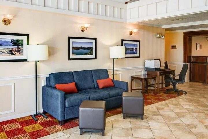 Hotel Interior 5 of 40
