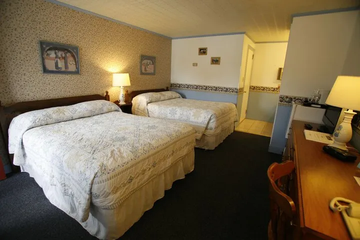 Room 3 of 24