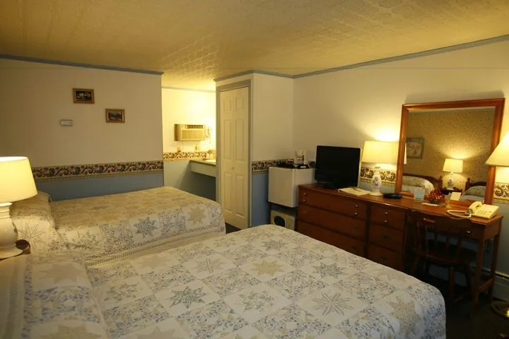 Room 2 of 24