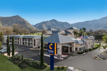 Comfort Inn & Suites Sequoia / Kings Canyon