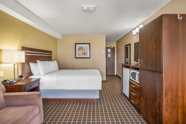 Room 5 of 36