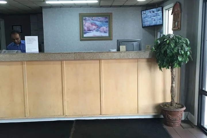 Check-in/check-out kiosk
