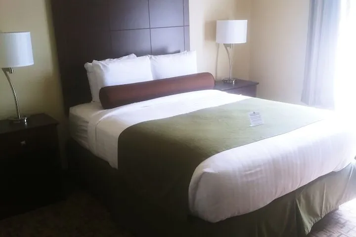 Room 5 of 35