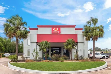 Econo Lodge Inn & Suites Channelview - Houston East