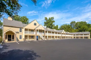 Days Inn by Wyndham Canton