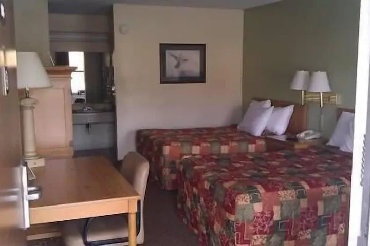 Room 5 of 46