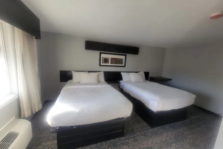 Room 3 of 11