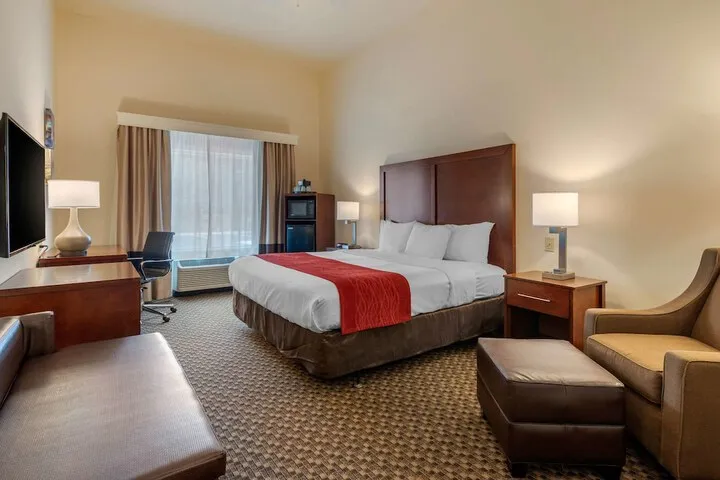 Room 5 of 44
