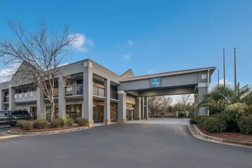 Clarion Pointe Forsyth I-75