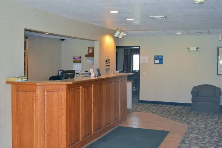 Check-in/check-out kiosk