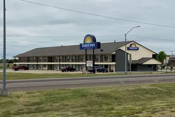 Days Inn by Wyndham Pratt